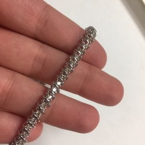 Ladies 2 carat diamond bracelet